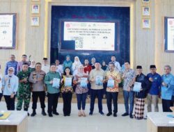Bupati Barru, Andi Ina Kartika Sari Launching Buku Pedoman Strategi Komunikasi Perubahan Perilaku