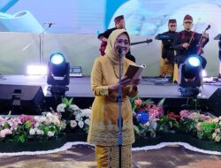 Hetifah Bacakan Puisi Karya Menteri Kebudayaan Fadli Zon di Pembukaan DSBK 2025