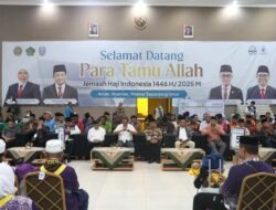 Gubernur Melki Laka Lena Sambut Kepulangan Jamaah Haji Asal NTT di Surabaya