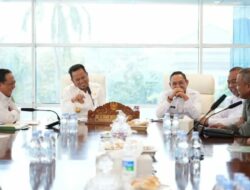 Gubernur Rudy Mas’ud Ungkap Hanya Rp. 6 Miliar APBN Bisa Digunakan Untuk Perbaiki Jalan Rusak di Kaltim