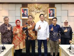 MQ Iswara: 2.924 Mahasiswa Asal Jabar Terancam DO, Skema Bapak Angkat Jadi Solusi Sementara