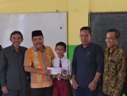 Sudarman Bantu Beasiswa Pendidikan Anak Yatim Kabupaten Malang Lolos Olimpiade Matematika di Singapura