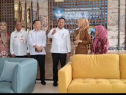 Gubernur Rudy Mas’ud Wajibkan Semua Dosen dan Pejabat di Kaltim Bergelar Doktor