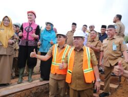 Gubernur Babel, Hidayat Arsani: Pendidikan Harus Membebaskan, Memberdayakan dan Memanusiakan Manusia