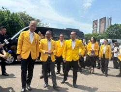 Bahlil Lahadalia Pimpin Pengurus Partai Golkar Temui Presiden Prabowo di Istana