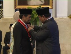 Wagub Kalsel, Hasnuryadi Sulaiman Raih Bintang Tanda Jasa Mahaputera Pratama Dari Presiden RI
