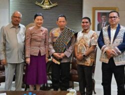 Umbu Rudi Kabunang Hingga Melchias Mekeng Temui Kapolri, Suarakan Penolakan PTDH Kompol Cosmas