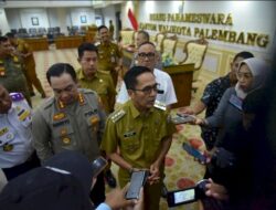 Geram Jalanan Rusak, Walikota Ratu Dewa Batasi Truk ODOL Masuk Kota Palembang