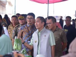 Walikota Ratu Dewa Gelar Pasar Murah Stabilkan Harga Bahan Pokok di Kota Palembang