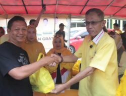 Diserbu Warga, DPD II Partai Golkar Cianjur Sediakan 4.061 Paket Sembako Murah
