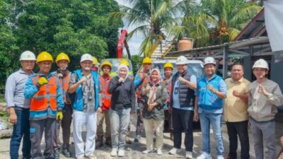 Dengar Keluhan Warga, Dewi Yustisiana Wujudkan Pemasangan Jaringan Listrik di Ogan Ilir