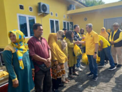 Jelang HUT Ke-61, DPD I Partai Golkar Riau Tebar Manfaat Lewat Donor Darah dan Pemeriksaan Mata Gratis