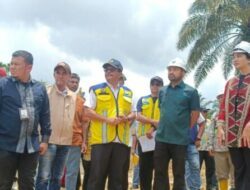 Zigo Rolanda Tinjau Lokasi Pembangunan Dam Pengendali Banjir di Dharmasraya