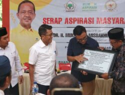 Misbakhun Serap Aspirasi Warga Pasuruan, Serahkan Bantuan Rp. 400 Juta untuk Rehabilitasi Sungai Petung