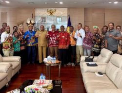 Gubernur Papua Mathius Fakhiri Siapkan Pergub Perlindungan Nilai Budaya Usai Polemik Mahkota Cenderawasih