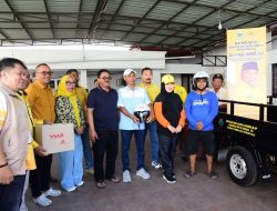 Wagub Gorontalo Idah Syahidah Salurkan Bantuan Motor Viar ke Kelompok Sampah Boalemo