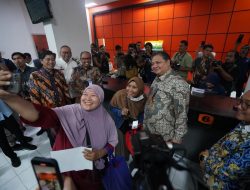 Airlangga Hartarto: BLTS Kesra Jadi Bantalan Penting Jaga Daya Beli dan Dorong Ekonomi Akhir Tahun