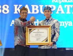 Bupati Tuban Aditya Halindra Raih Penghargaan atas Percepatan Pembentukan Posbankum Desa