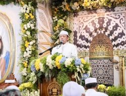 Hadiri Haul Akbar Al Imamain, Menteri ATR/BPN Nusron Wahid Doakan Indonesia Dijauhkan dari Bencana