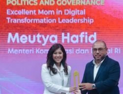 Selamat! Menkomdigi Meutya Hafid Terima Excellence Mom in Digital Transformation Leadership Award