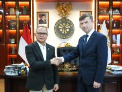 Kerja Sama dengan RUSAL Rusia, Menteri P2MI Mukhtarudin Arahkan PMI Lulusan SMK ke Sektor Profesional