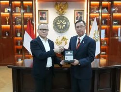 Bersama Malaysia, Menteri P2MI Mukhtarudin Bentuk Task Force Percepatan Penempatan PMI di Sarawak