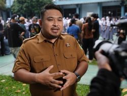 Bupati Subang Reynaldy Putra Andita Tampil Jadi Kepala Sekolah di Film Sisa Waktu Senja