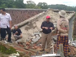 Bupati Sukabumi, Asep Japar: Area Terdampak Pergerakan Tanah di Bantargadung Tak Layak Huni