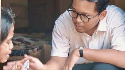 Ketuk Pintu Rumah Warga Disabilitas, Andhika Satya Wasistho Bawa Bantuan dan Harapan