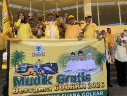 Bahlil Lahadalia Berangkatkan Rombongan Mudik Gratis Partai Golkar, Pemudik Dapat Sembako & Uang Saku