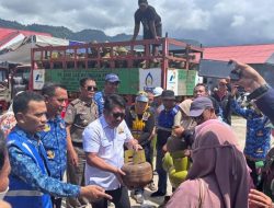 Beniyanto Tamoreka Subsidi Gas Melon Dari Kantong Pribadi Demi Ringankan Beban Warga Luwuk Jelang Idul Fitri