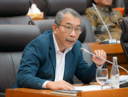 Menteri ESDM Bahlil Lahadalia Uji WFA Demi Efisiensi Energi, Alfons Manibui: Strategi Cerdas Hadapi Krisis Global!