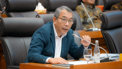 Menteri ESDM Bahlil Lahadalia Uji WFA Demi Efisiensi Energi, Alfons Manibui: Strategi Cerdas Hadapi Krisis Global!