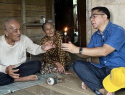 Tak Boleh Ada Desa Gelap! Franky Sibarani Kawal Program Listrik Desa Hingga Tuntas di Kalbar