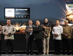 Muhammad Sarmuji dan Buku ‘Kekuasaan Yang Menolong’: Politik yang Lahir dari Cinta dan Kehilangan