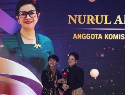Nurul Arifin Raih penghargaan Lifetime Dedication in Parliamentary and Digital Transformation Achievement di Ajang Leading Women Awards 2026