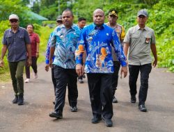 Gubernur Mathius Fakhiri Ingin MBG Tak Hanya Bagi Makan, Tapi Mampu Putar Ekonomi Papua
