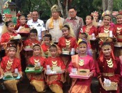 Gubernur Babel Hidayat Arsani Ajak Generasi Muda Lestarikan Tradisi Menyirih di Festival Napak Sire Belitung