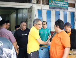 Ngopi Bareng Warga Bulukumba, Taufan Pawe Sebut Warkop Gudang Aspirasi Rakyat