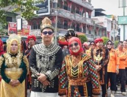 Semarak Hari Jadi ke-52, Bupati Salim Fakhry Tampilkan Kekayaan Budaya Aceh Tenggara dalam Karnaval Akbar