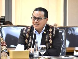 Umbu Rudi Kabunang Apresiasi Bantuan Rp4 Miliar Bahlil Lahadalia untuk Korban Gempa Flores: Ini Solidaritas Nyata