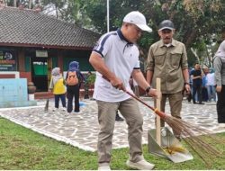 Gema SAUMIMA Dicanangkan, Bupati Kuningan Dian Rachmat Ajak Warga Rawat Makam dan Warisan Leluhur