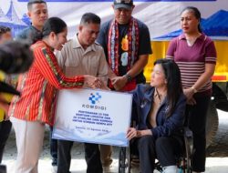Menkomdigi Meutya Hafid Kirim 15 Ton Logistik dan 20 Starlink untuk Korban Gempa NTT