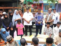 Gubernur NTT Melki Laka Lena Saksikan Keteguhan 98 Santri Walisanga Belajar di Tenda Pasca Gempa