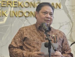 Airlangga Hartarto Siapkan Rp17 Triliun untuk Bansos Beras 30 Kg bagi 33 Juta Penerima