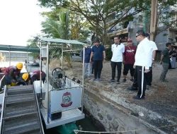 Walikota Makassar Munafri Arifuddin Susuri Pantai Losari, Dorong Budaya Bersih dan Ekonomi Sampah