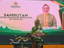 Hetifah Harap Pengajian Al-Hidayah Jatim Buka Lebar Ruang Perempuan Untuk Belajar, Memimpin dan Mengabdi