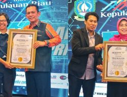 Gubernur Ansar Ahmad Terima Penghargaan AMSI Kepri, Tekankan Peran Media Jaga Kualitas Informasi
