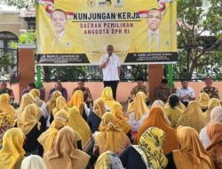 Andi Achmad Dara Terima Keluhan Warga Sepatan soal Harga Kebutuhan Pokok dan Bansos