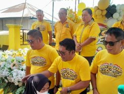 HUT ke-62 Partai Golkar, Beniyanto Tamoreka Bagikan 1.000 Paket Sembako Gratis untuk Warga Banggai